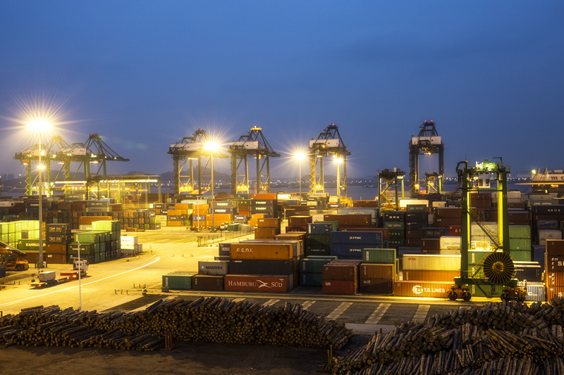 19陳國新 (華燈初上）_副本.jpg